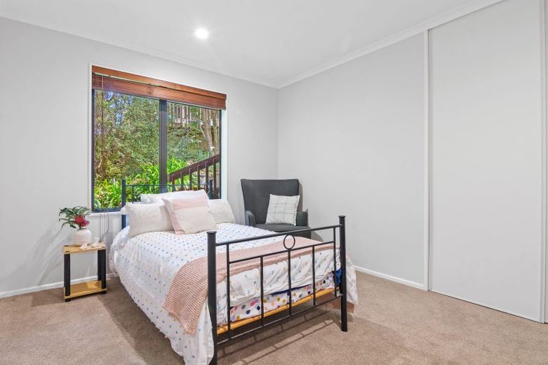 Photo of property in 59a Lonely Road, Fairview Heights, Auckland, 0632