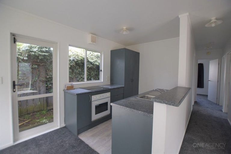 Photo of property in 46 Hindmarsh Street, Henderson, Auckland, 0612