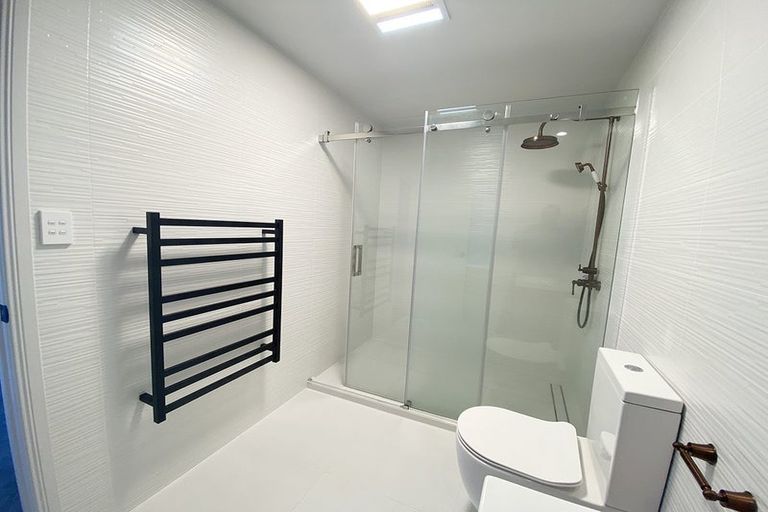 Photo of property in 27 Howe Street, Howick, Auckland, 2014