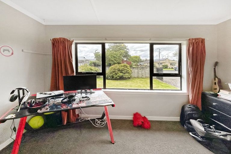Photo of property in 11 Charles Street, Grasmere, Invercargill, 9810