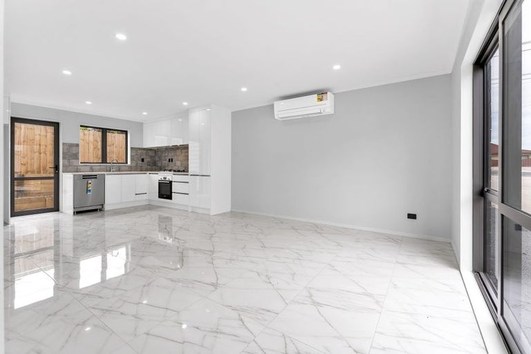 Photo of property in 147b Bucklands Beach Road, Bucklands Beach, Auckland, 2012