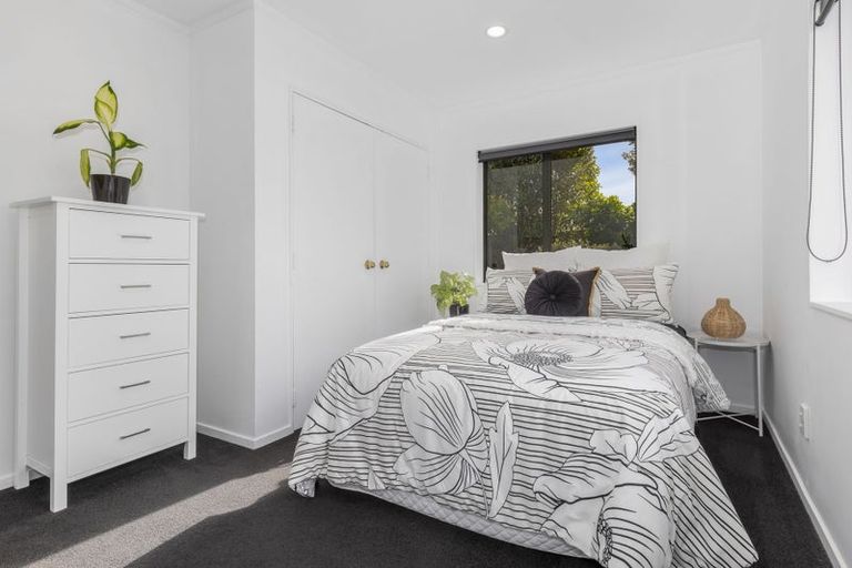 Photo of property in 11 Harry Shaw Way, Raumati South, Paraparaumu, 5032