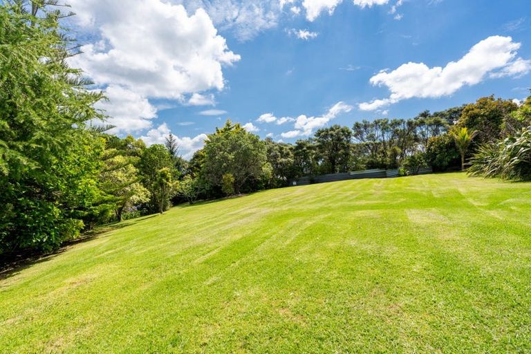 Photo of property in 236 Kiwitahi Road, Helensville, 0875