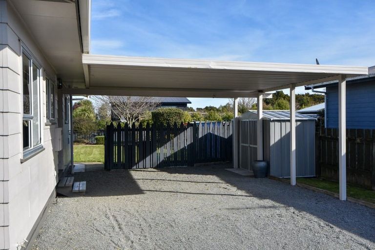 Photo of property in 12 Moore Crescent, Carterton, 5713