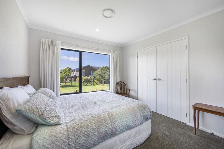 Photo of property in 12 Church View Road, Waiau Pa, Pukekohe, 2679