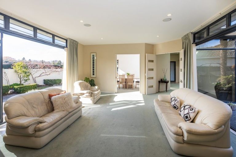 Photo of property in 51 Kirkwood Avenue, Upper Riccarton, Christchurch, 8041