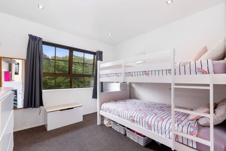 Photo of property in 8 Taurus Place, Kawaha Point, Rotorua, 3010