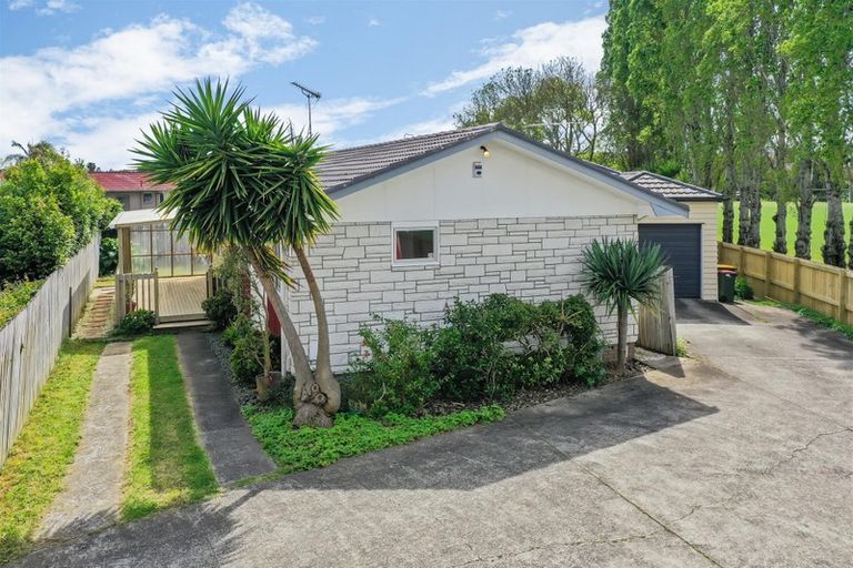 Photo of property in 20 Chesley Place, Half Moon Bay, Auckland, 2012