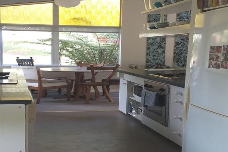 Photo of property in 22 Yorke Road, Haruru, 0204