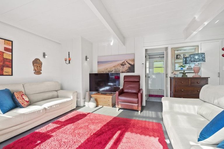 Photo of property in 7/18 Parr Terrace, Castor Bay, Auckland, 0620