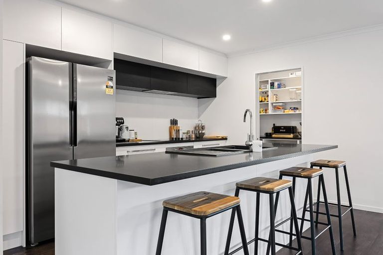 Photo of property in 35 Tara Crescent, Woodend, 7610