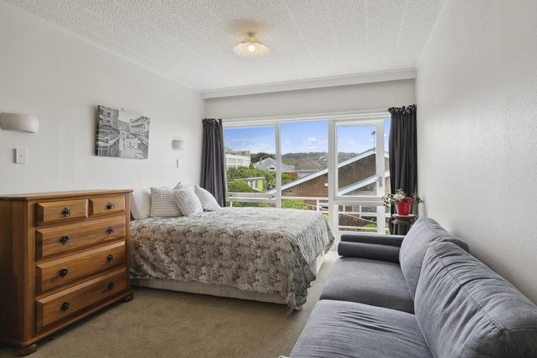 Photo of property in 8 Naughton Terrace, Kilbirnie, Wellington, 6022