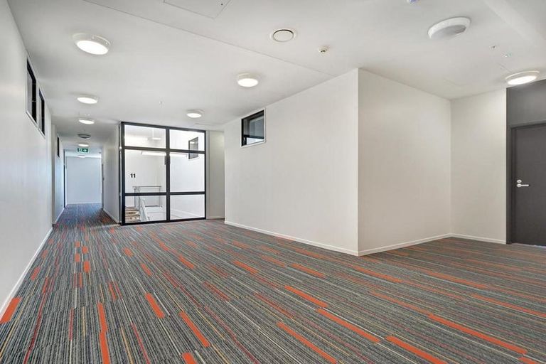 Photo of property in Twin Towers, 811/17 Putney Way, Manukau, Auckland, 2104