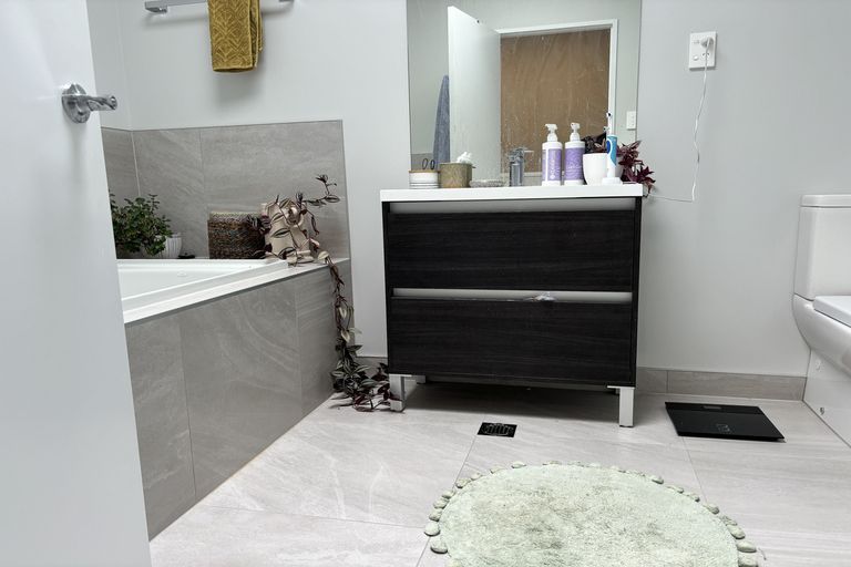 Photo of property in 36 Clark Road, Hobsonville, Auckland, 0616