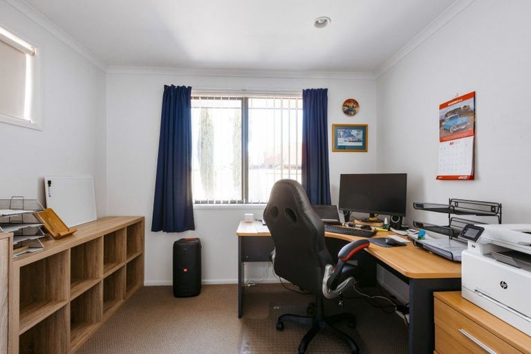 Photo of property in 9 Beachmere Place, Papamoa Beach, Papamoa, 3118