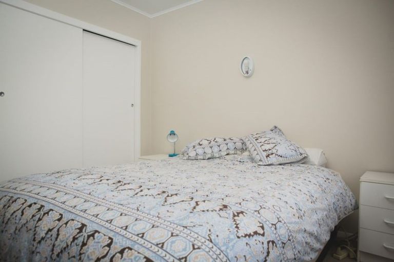 Photo of property in 68 Larsen Crescent, Tawa, Wellington, 5028