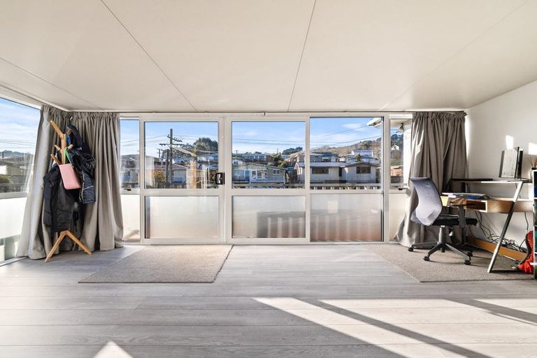 Photo of property in 5 Elwyn Crescent, Green Island, Dunedin, 9018