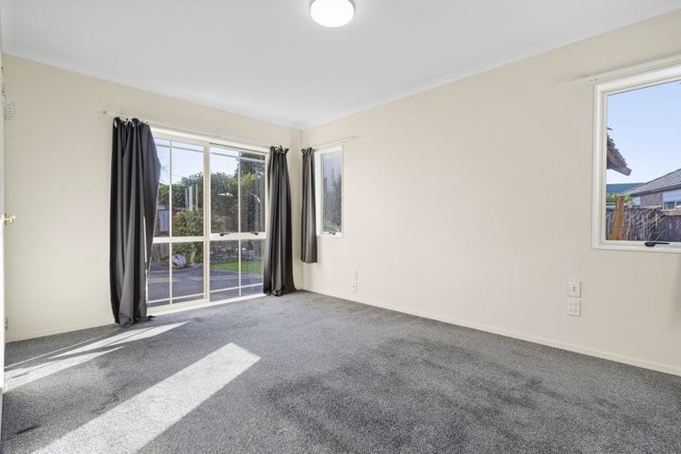 Photo of property in 3 Hibernian Drive, Ranui, Auckland, 0612
