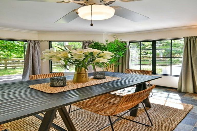 Photo of property in 14 Cameron Place, Drury, 2113