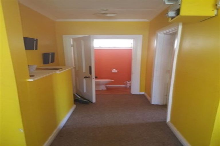 Photo of property in 24 Edward Street, Waimate, 7924