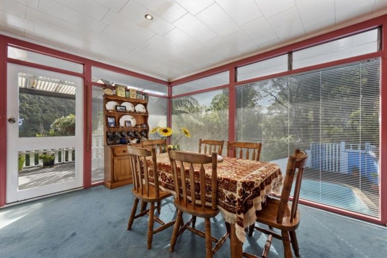 Photo of property in 6a Birch Terrace, Birchville, Upper Hutt, 5018