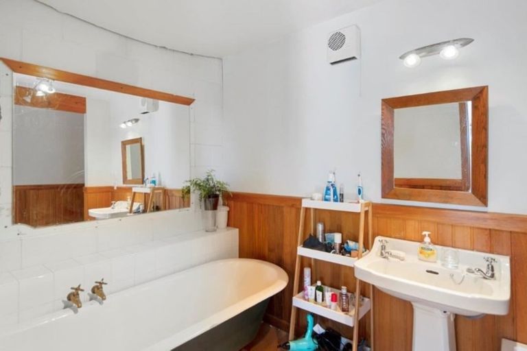 Photo of property in 11 Challis Place, Mount Pleasant, Christchurch, 8081