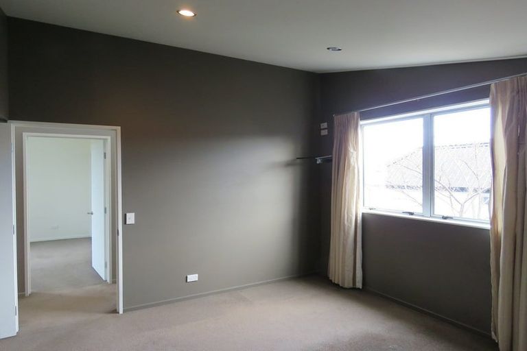 Photo of property in 30g Lyndon Street, Riccarton, Christchurch, 8041
