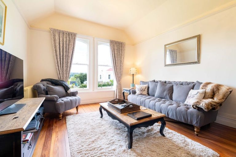 Photo of property in 20 Peel Street, Lawrence, 9532