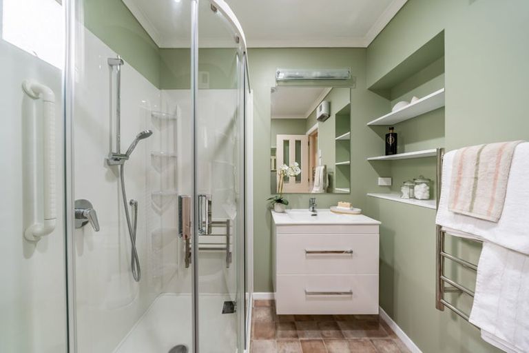 Photo of property in 309 Muritai Road, Eastbourne, Lower Hutt, 5013