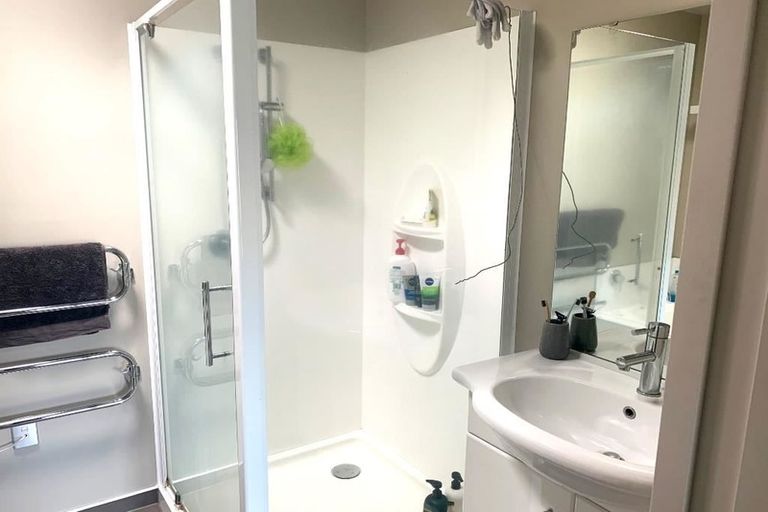 Photo of property in 96a Packe Street, Edgeware, Christchurch, 8013