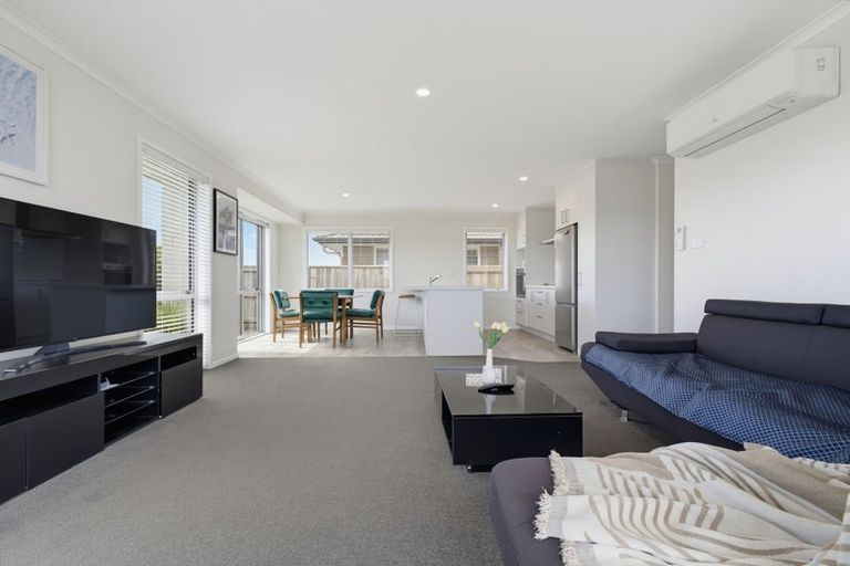 Photo of property in 1 Te Wharo Drive, Papamoa, 3118