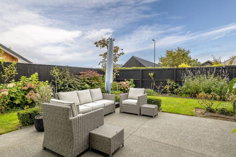 Photo of property in 1 Blade Mews, Prebbleton, 7604