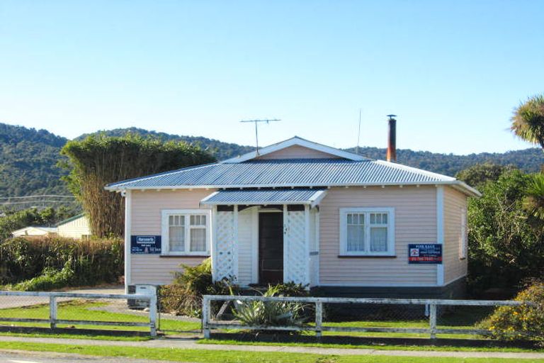 Photo of property in 149 High Street, Greymouth, 7805