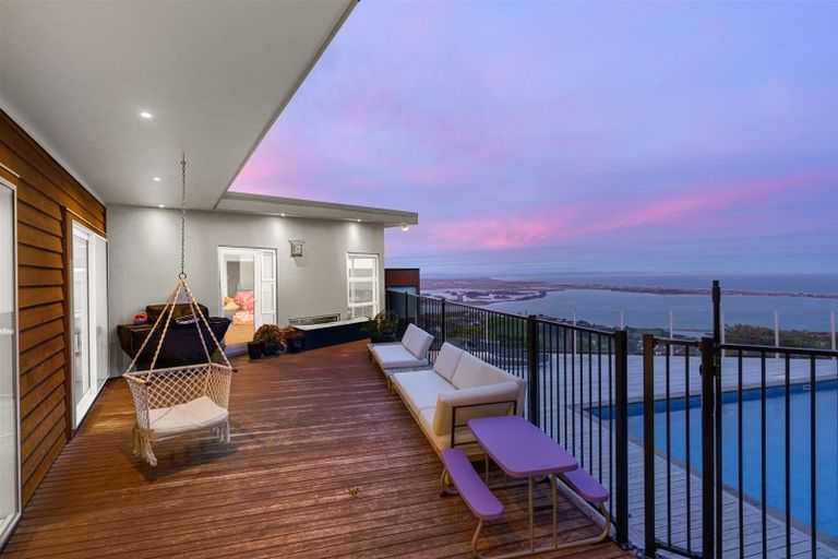 Photo of property in 175 Major Hornbrook Road, Mount Pleasant, Christchurch, 8081