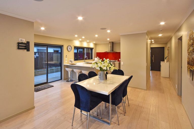 Photo of property in 21 Toscana Drive, Karaka, Papakura, 2113