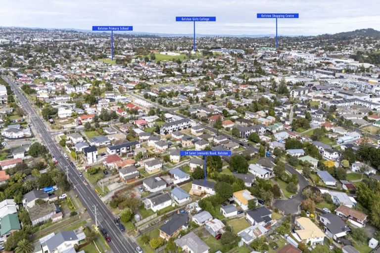 Photo of property in 54 St Leonards Road, Kelston, Auckland, 0602