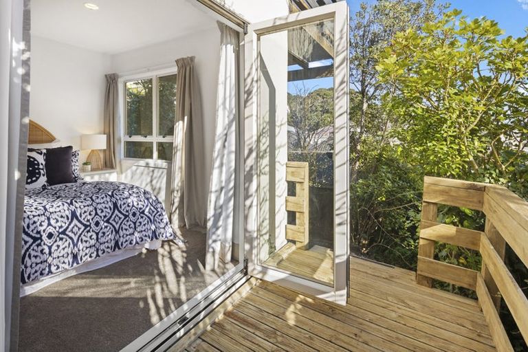 Photo of property in 16a Stafford Street, Mount Victoria, Wellington, 6011