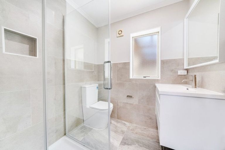 Photo of property in 2 Dunaff Place, Flat Bush, Auckland, 2019