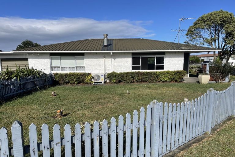 Photo of property in 10b Churchill Terrace, Waiuku, 2123