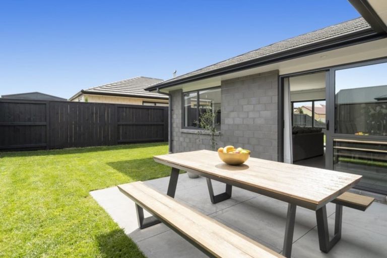 Photo of property in 85 Puhirake Crescent, Pyes Pa, Tauranga, 3112