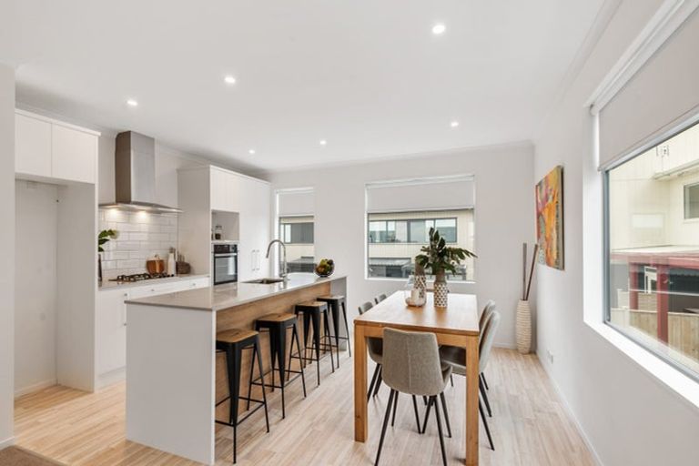 Photo of property in 25 Bonnette Road, Flat Bush, Auckland, 2019