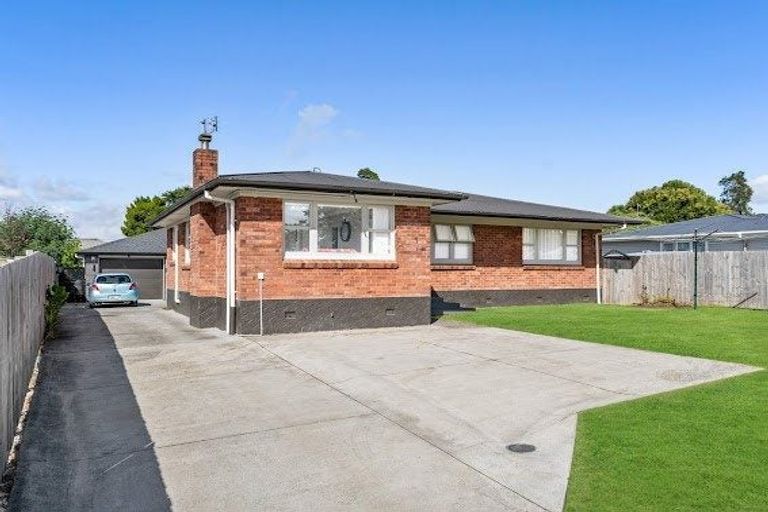 Photo of property in 19 Surrey Street, Manurewa, Auckland, 2102