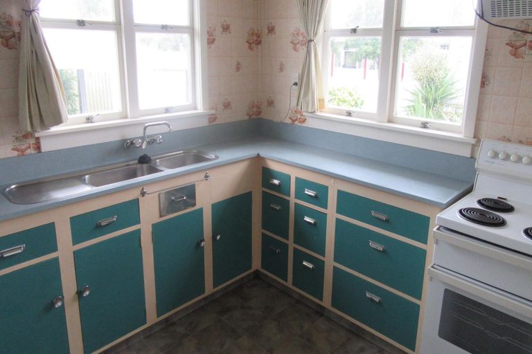 Photo of property in 22 Hughes Street, Waimate, 7924