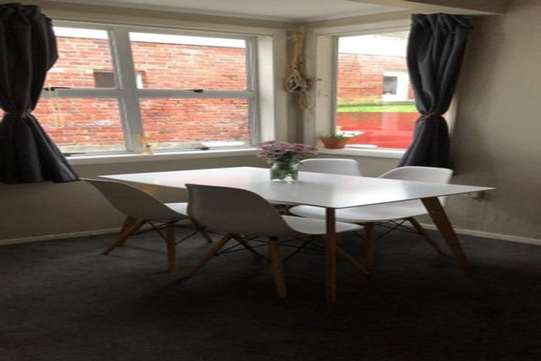 Photo of property in 4 Howard Street, Mount Cook, Wellington, 6021