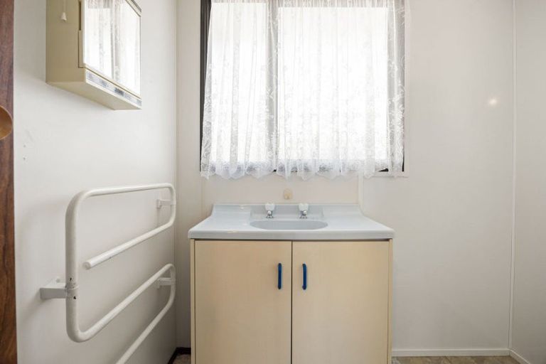Photo of property in 1a Heath Street, St Andrews, Hamilton, 3200