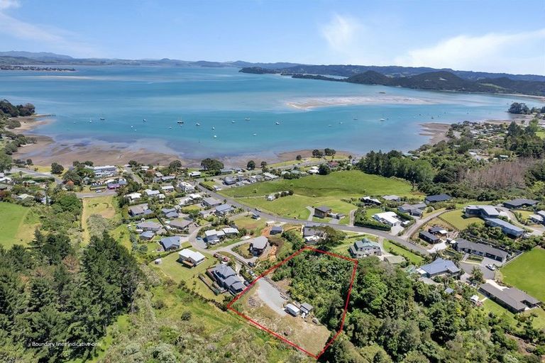 Photo of property in 16 Tiaho Place, Whangarei Heads, 0174