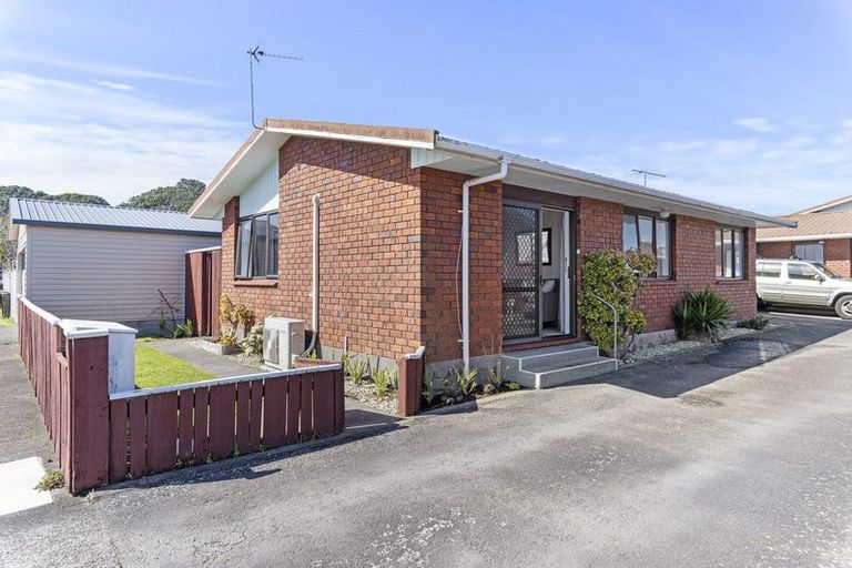 Photo of property in 1/39 Fulford Street, New Plymouth, 4310