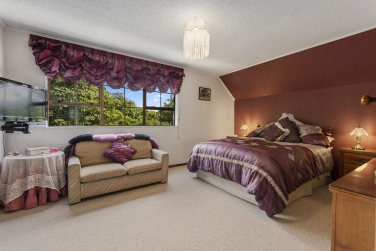 Photo of property in 242 Plateau Road, Te Marua, Upper Hutt, 5018