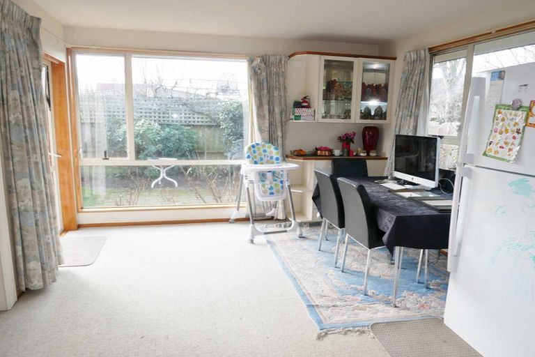 Photo of property in 2/170c Yaldhurst Road, Sockburn, Christchurch, 8042