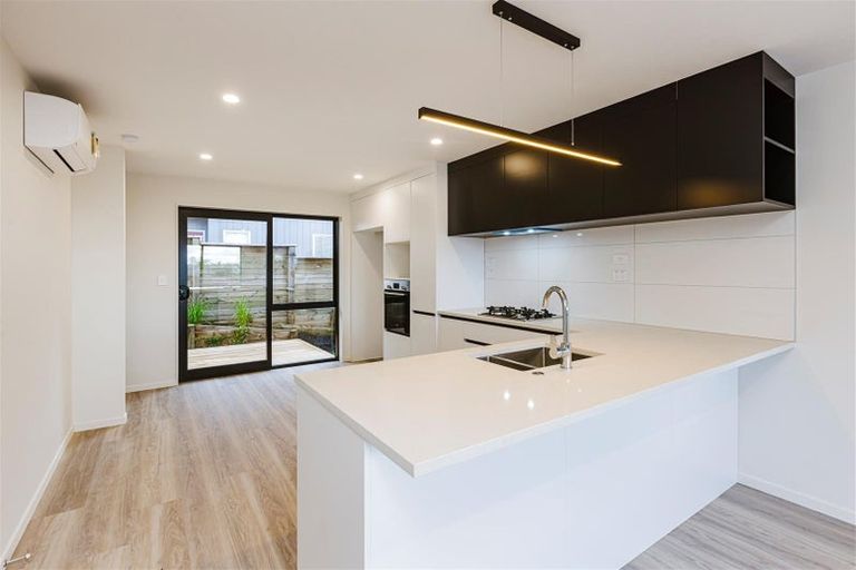 Photo of property in 43e Nelson Street, Howick, Auckland, 2014